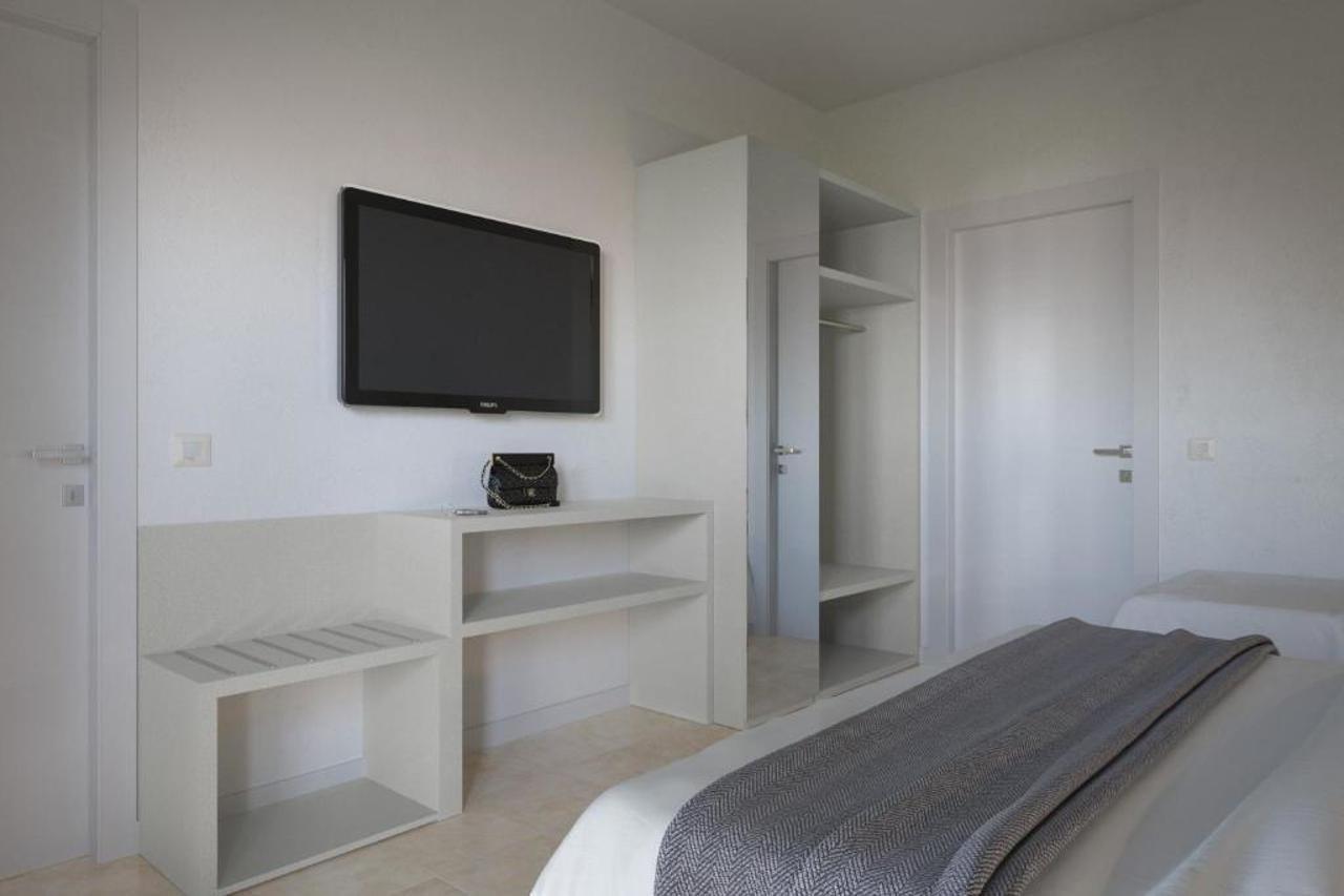 Aron Hotel Rimini Exteriör bild