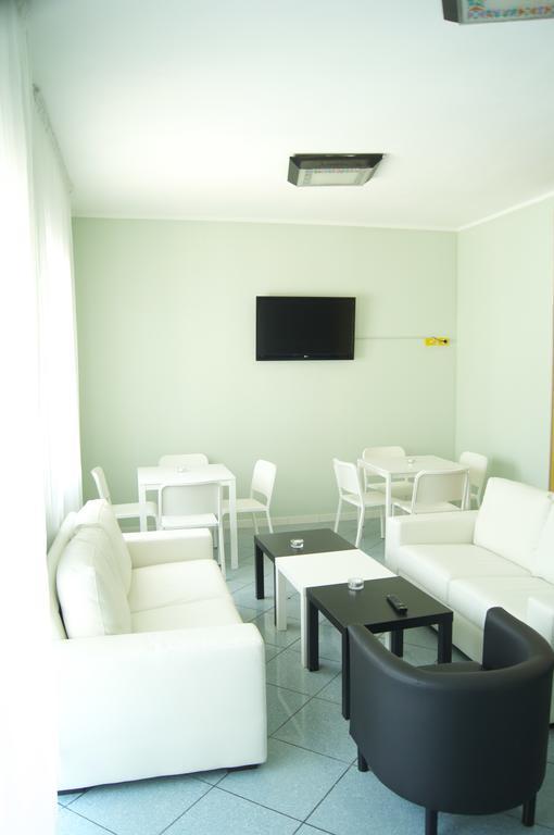 Aron Hotel Rimini Exteriör bild