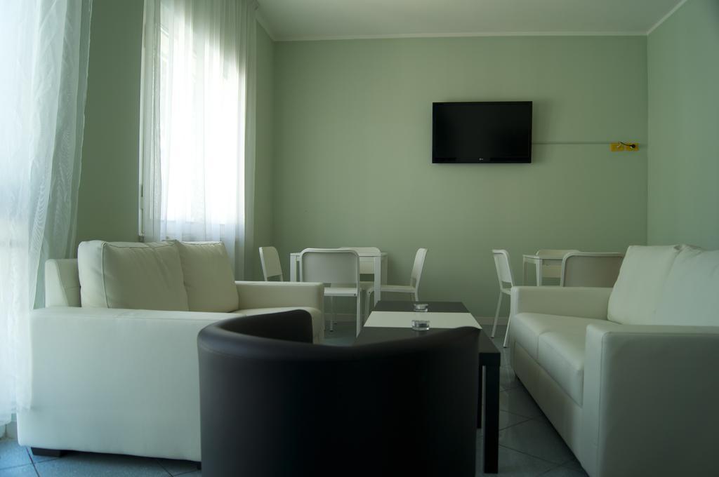 Aron Hotel Rimini Exteriör bild